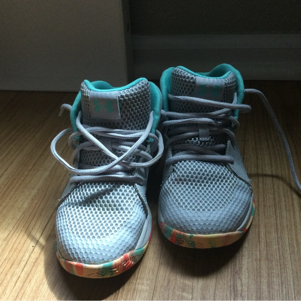 Gray Under Amour Shoes with colorful outsoles